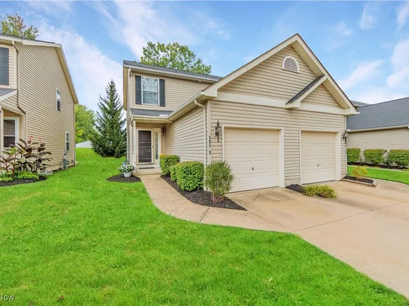 585 Birch Hill Dr Unit 9, Medina, OH 44256