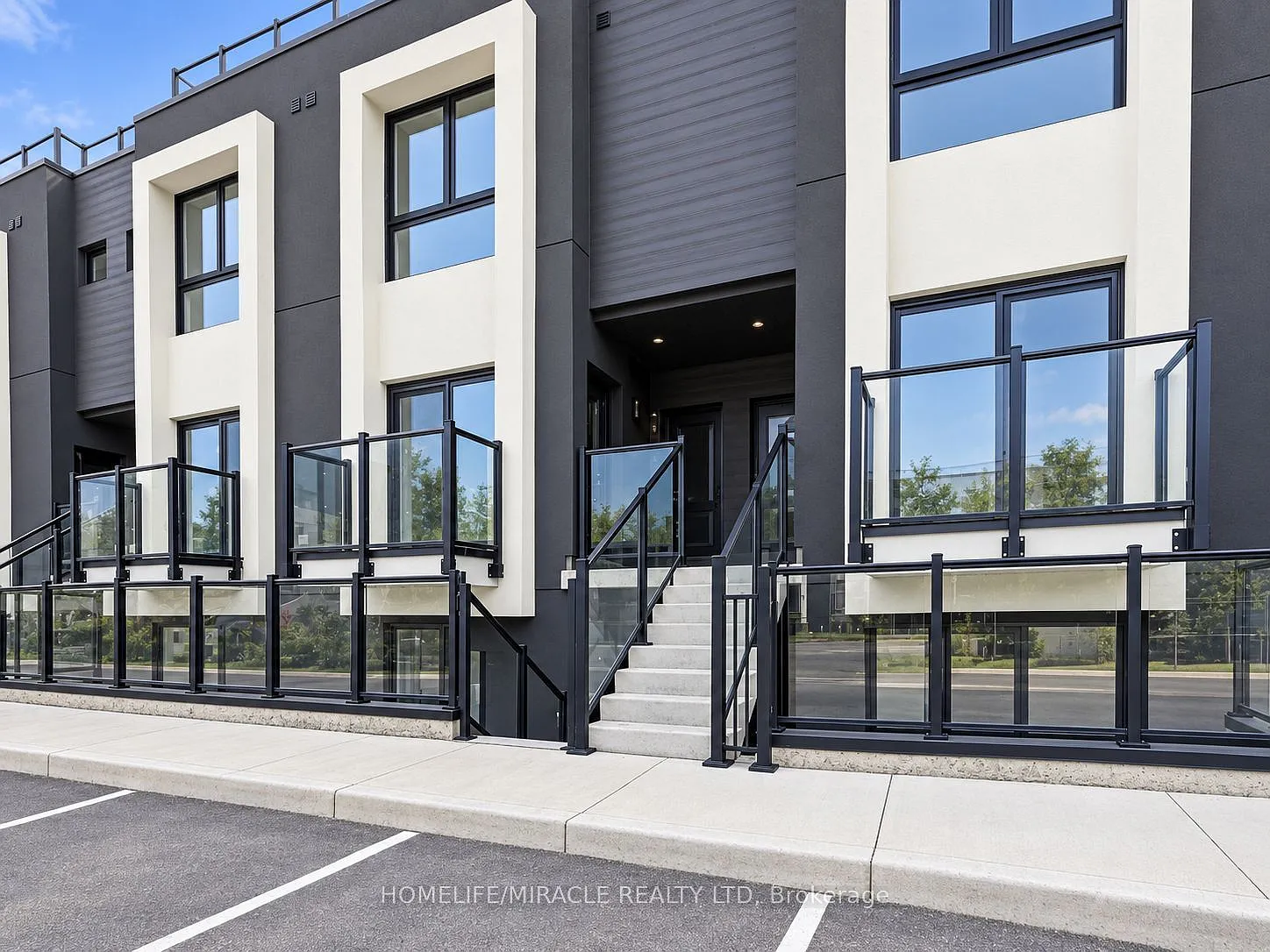 2 bed, $2,200 — Photo 1