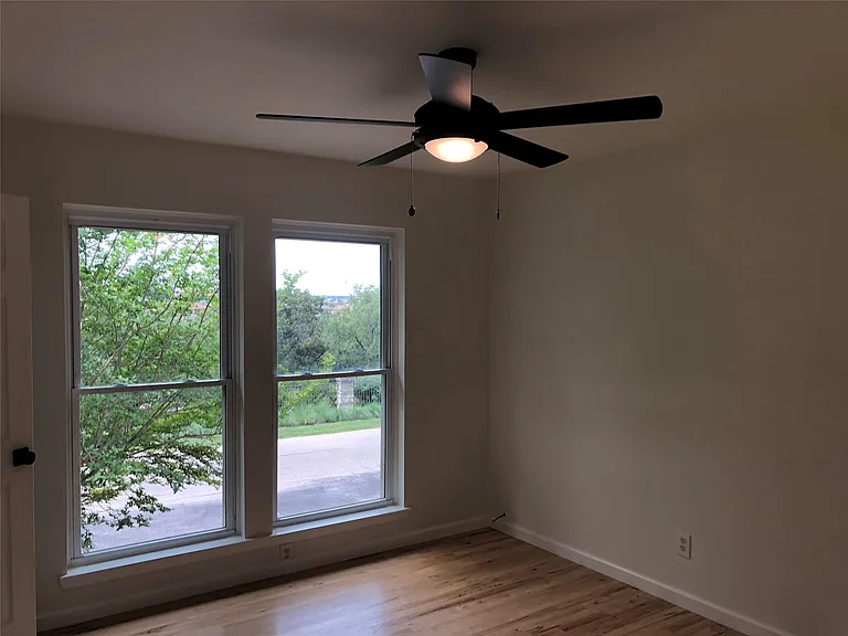 809 Malabar St — Photo 22