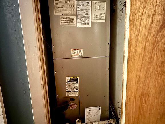 5th image of 32 Josephene St