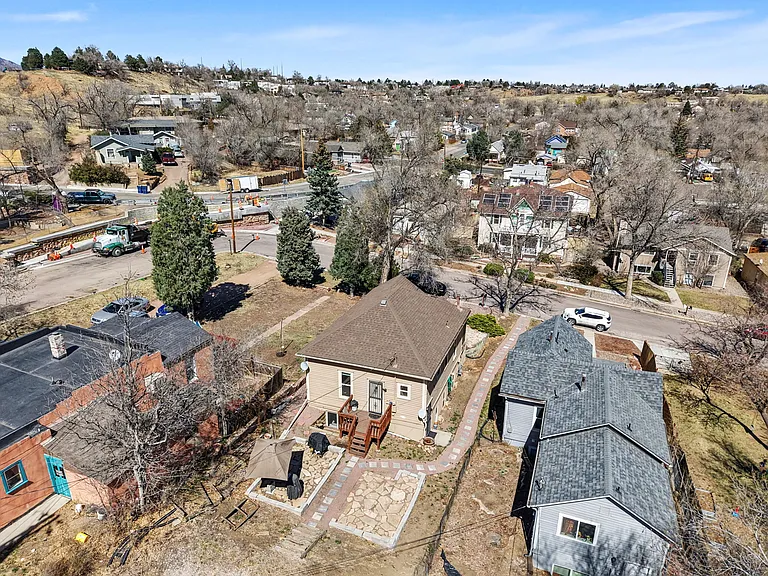 2429 W Platte Ave #B — Photo 27