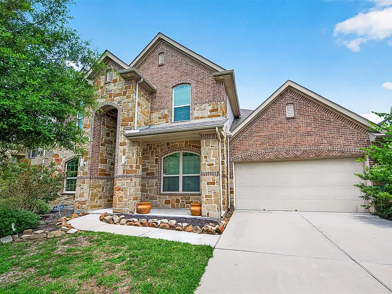 7035 Belle Meadow Ln — Photo 3