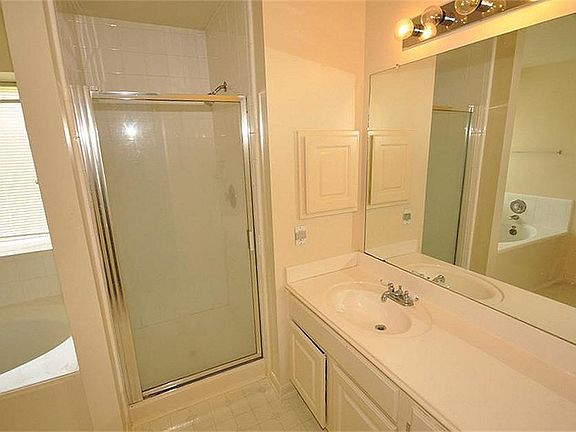 4th image of 11823 Gardner Park Ln