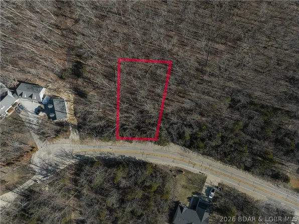 Helinda Ln, Lake Ozark, MO 65049