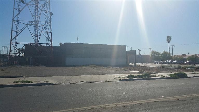 2nd image of 488 Broadway Ave