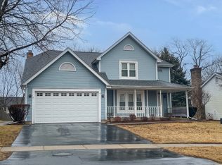 435 Hillhurst Dr, Cary, IL 60013