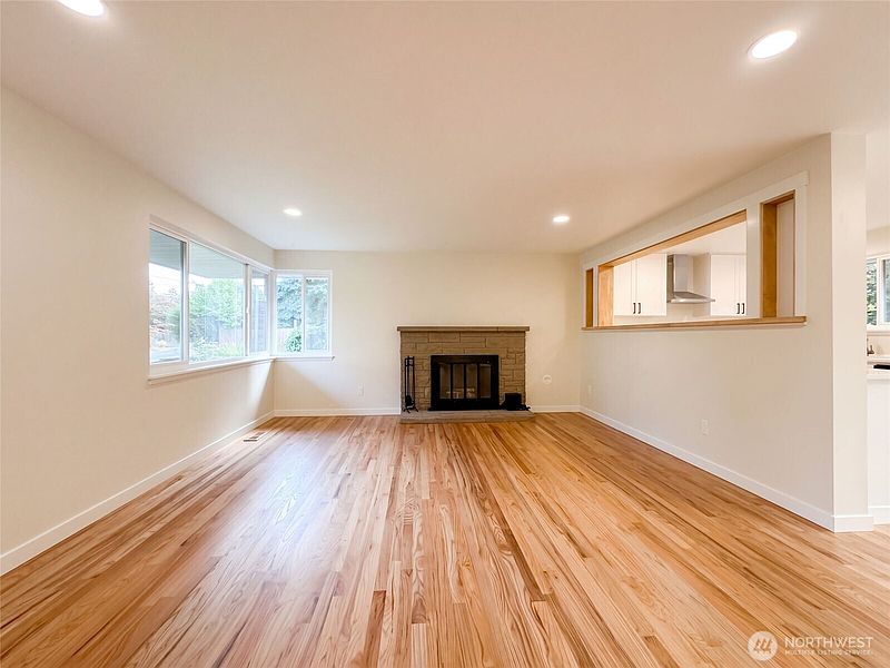 3rd image of 11245 12th Avenue S