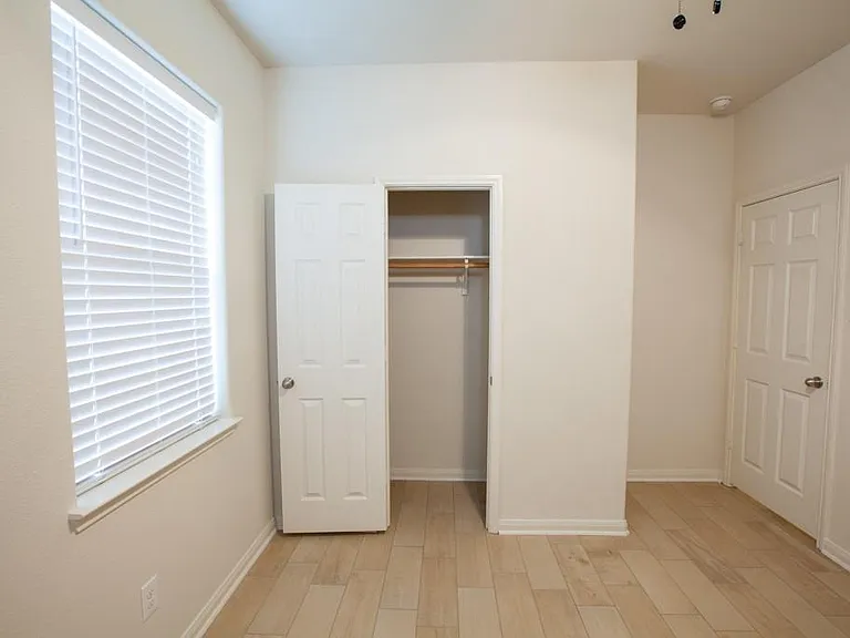 128 Tennyson St — Photo 27