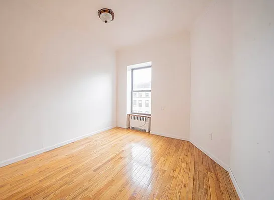 Rented by Reavis | media 13