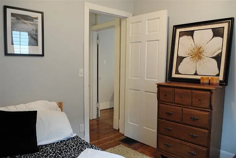 404 Stanley Ave — Photo 5