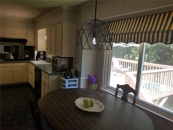 3rd image of 1582 Bent River Dr