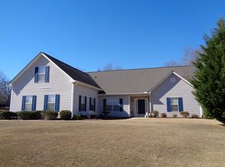 7556 Woody Springs Dr, Flowery Branch, GA 30542