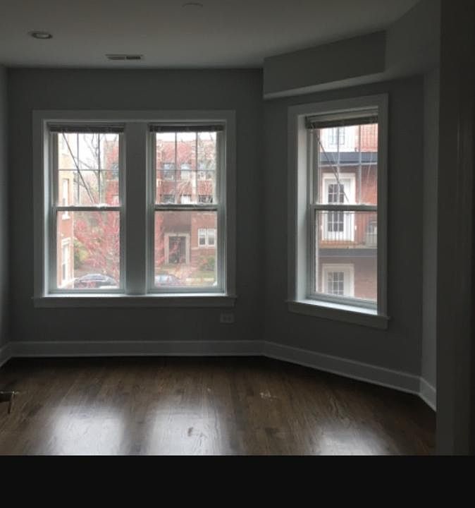 1st image of 6100 1/2 N Winthrop Ave #2W