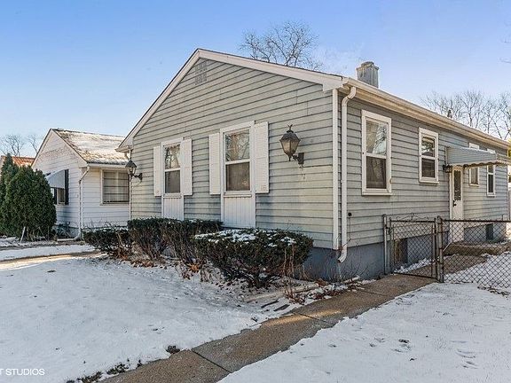2nd image of 3124 Wilcox Ave