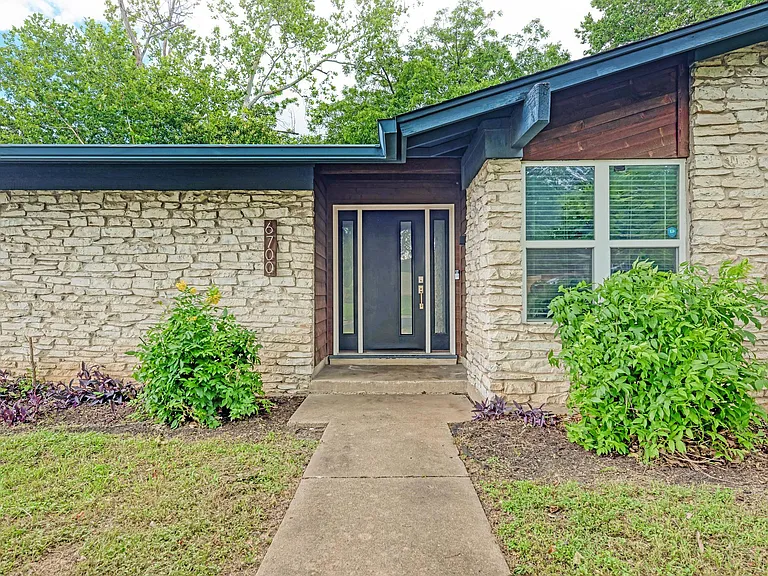 6700 Kings Point — Photo 6
