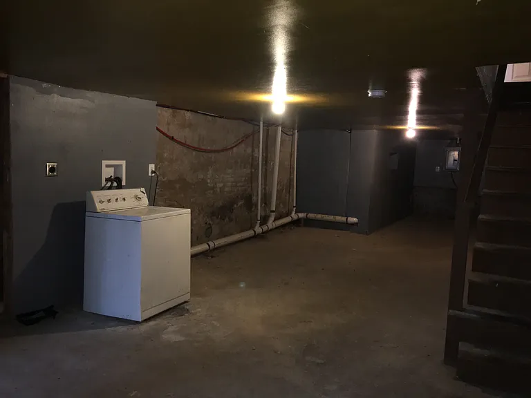 210 W Zeralda St #A — Photo 15