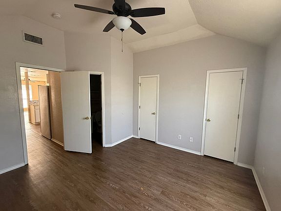 5th image of 4203 Deek Dr APT A