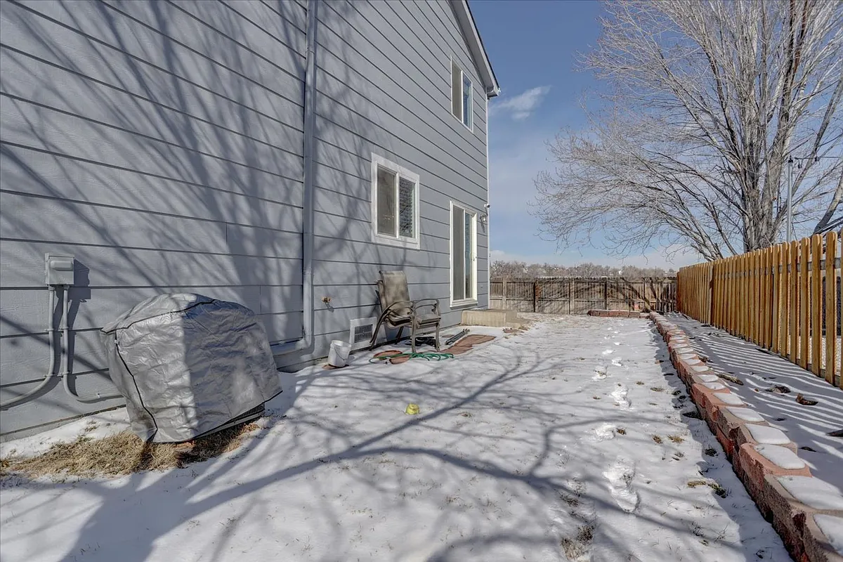 Building Photo - 10138 Elm Ct