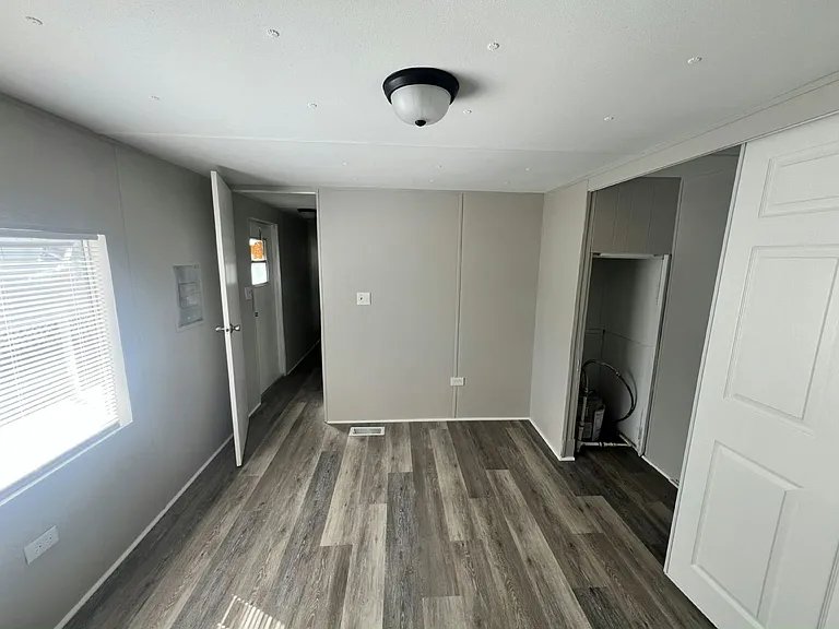 133 Lakeside Garden Cir #133 — Photo 19
