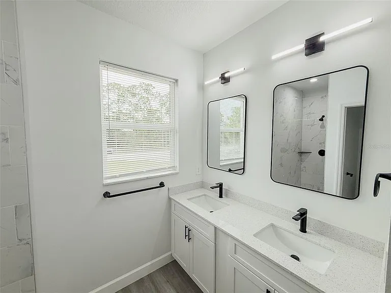 824 Hanover Ave — Photo 3
