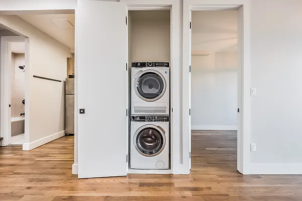 Rented by Nooklyn NYC LLC | media 3