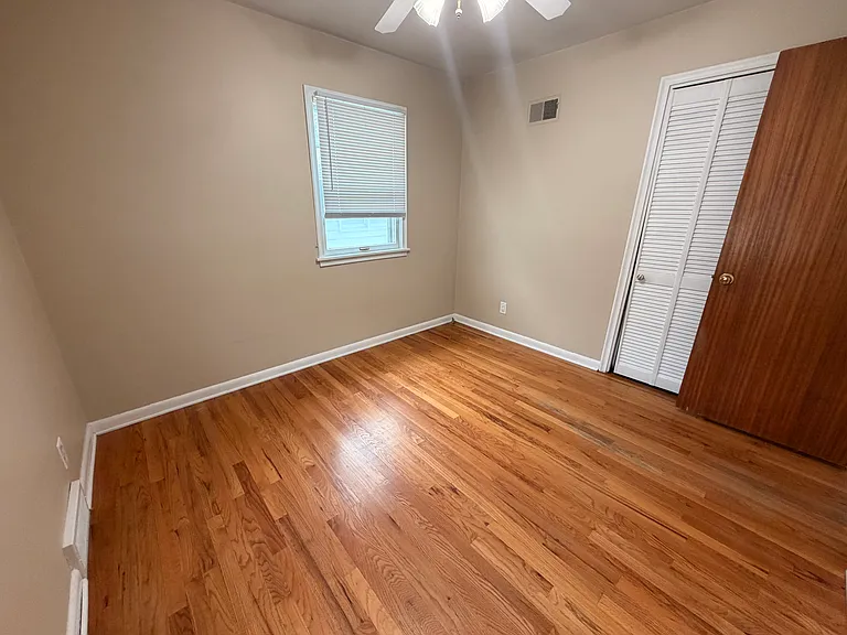 710 S 67th Ave — Photo 15