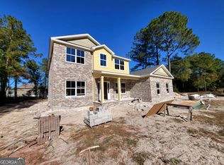 208 Cypress Lake Dr, Bloomingdale, GA 31302