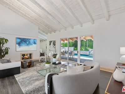 15581 Aqua Verde Dr, Los Angeles, CA, 90077