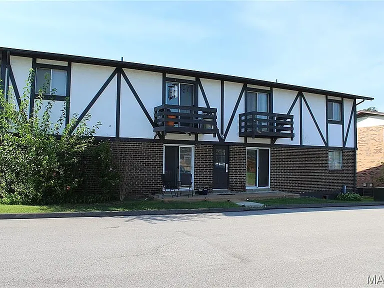30 Cathcart Dr #C — Photo 2