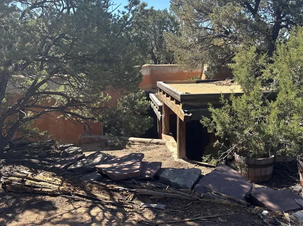 42 Ravens Ridge Rd, Santa Fe, NM 87505