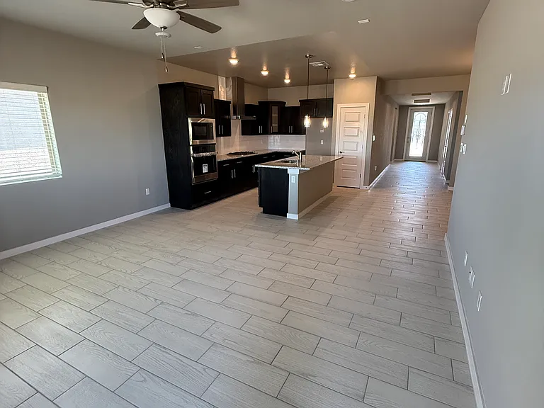 953 Keenland Ave — Photo 3