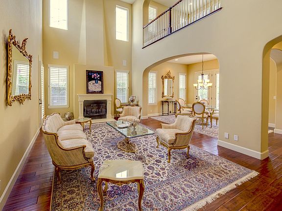 3rd image of 6653 Broadacres Dr
