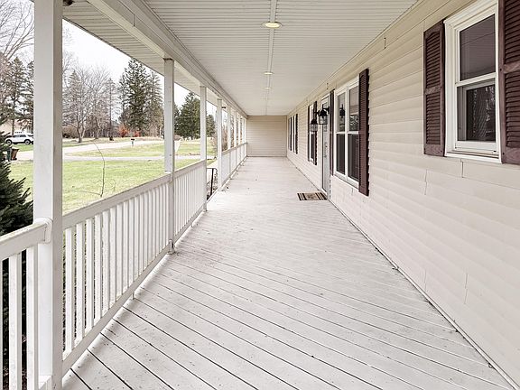 3rd image of 3767 Van Horn Rd