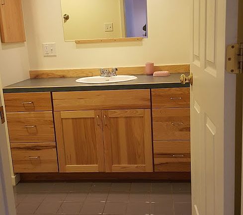 4th image of 624B N Grand Ave