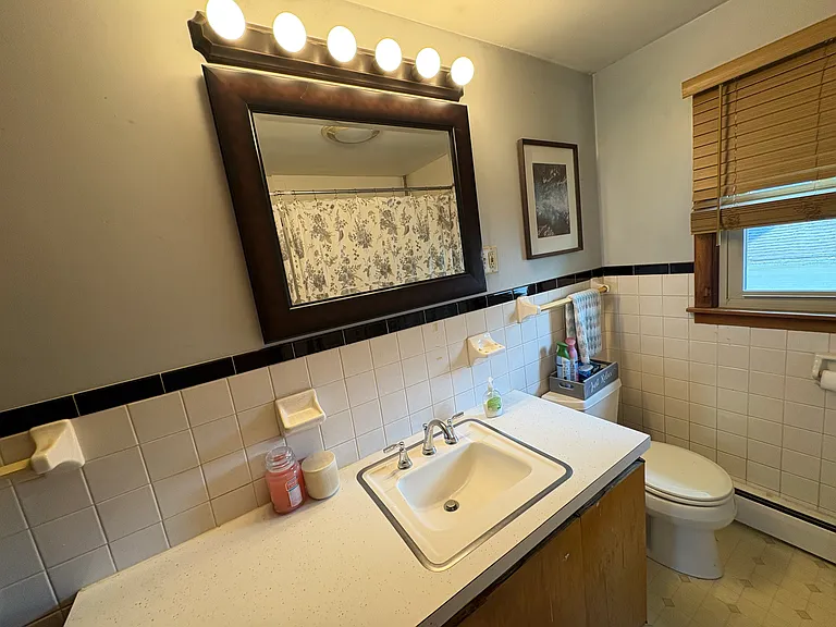 231 River Dr #2 — Photo 13