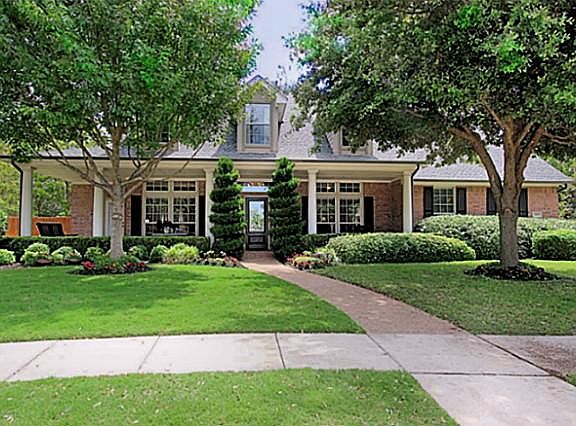 2nd image of 3805 Fairfax Way