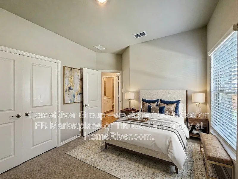 3 bed, 2.0 bath, 1475 sqft, $2,145 — Photo 3