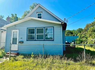 592 19th Ave, Rock Island, IL