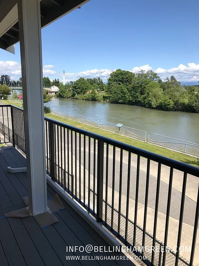 Beautiful Riverfront - 3Bd/2Bth Apartment + mother in law suite — Photo 2