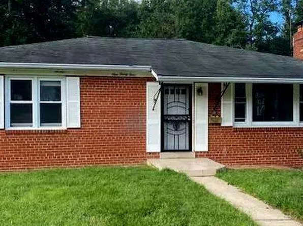 134 Cree Dr, Oxon Hill, MD 20745