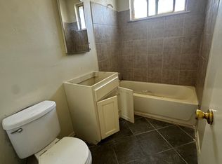 18437 9th St, Bloomington, CA 92316