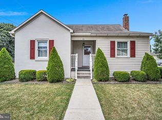 2061 W Trindle Rd, Carlisle, PA 17013