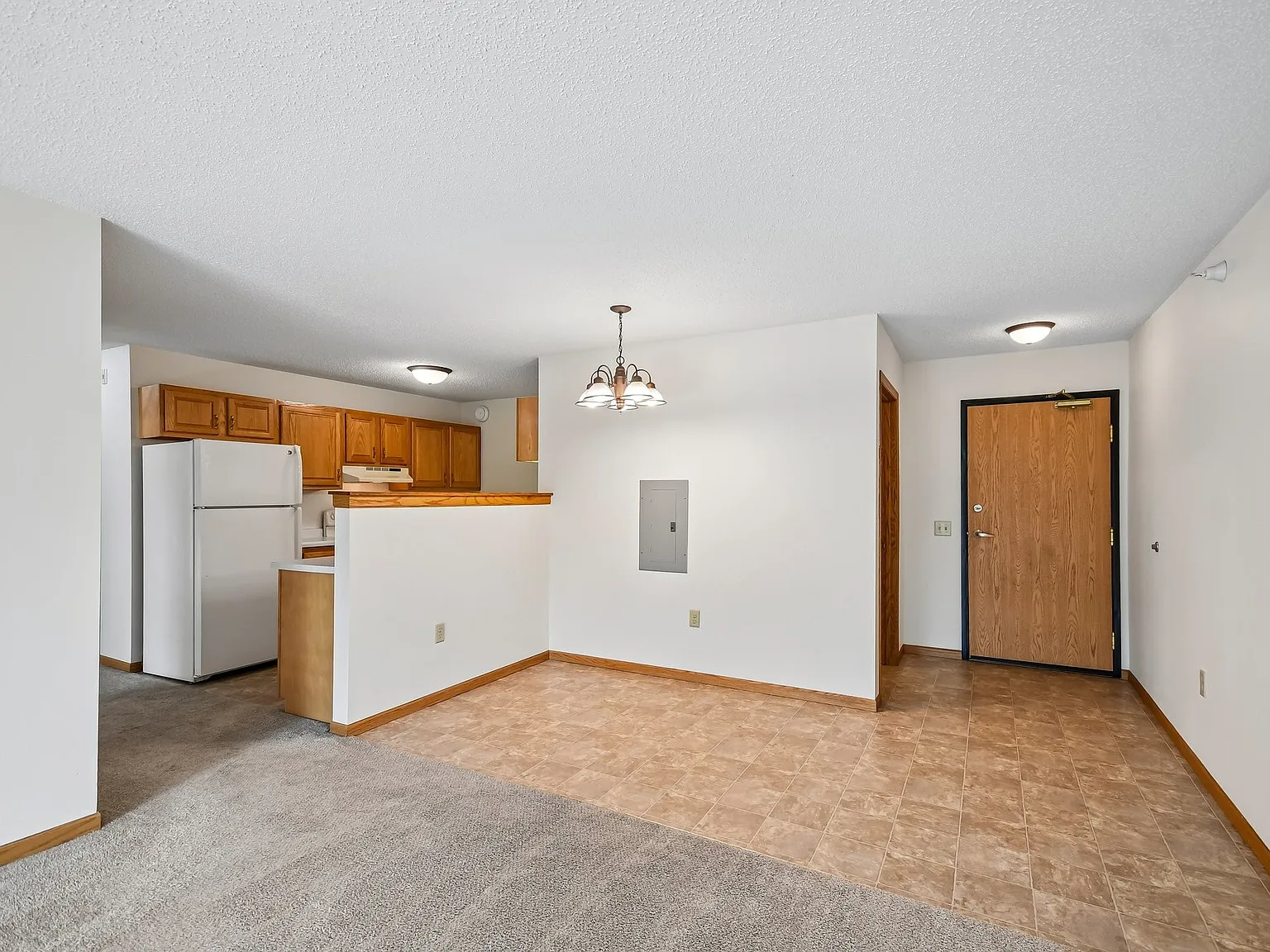 Mill Pond Apartments — Photo 2