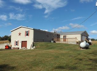 1260 Round Lake Rd, Burr Oak, MI 49030