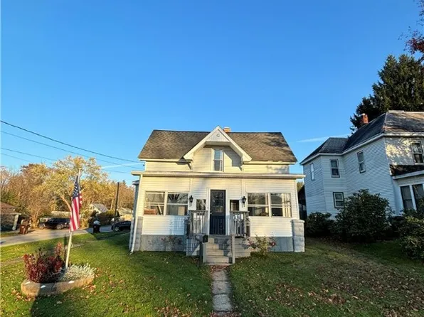 303 Thomas St, Cambridge Springs, PA 16403