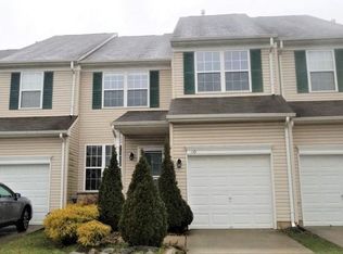 110 Beacon Dr, Deptford, NJ 08096