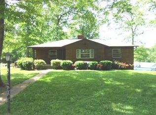 2712 Fairwood Dr SE, Hudson, NC 28638