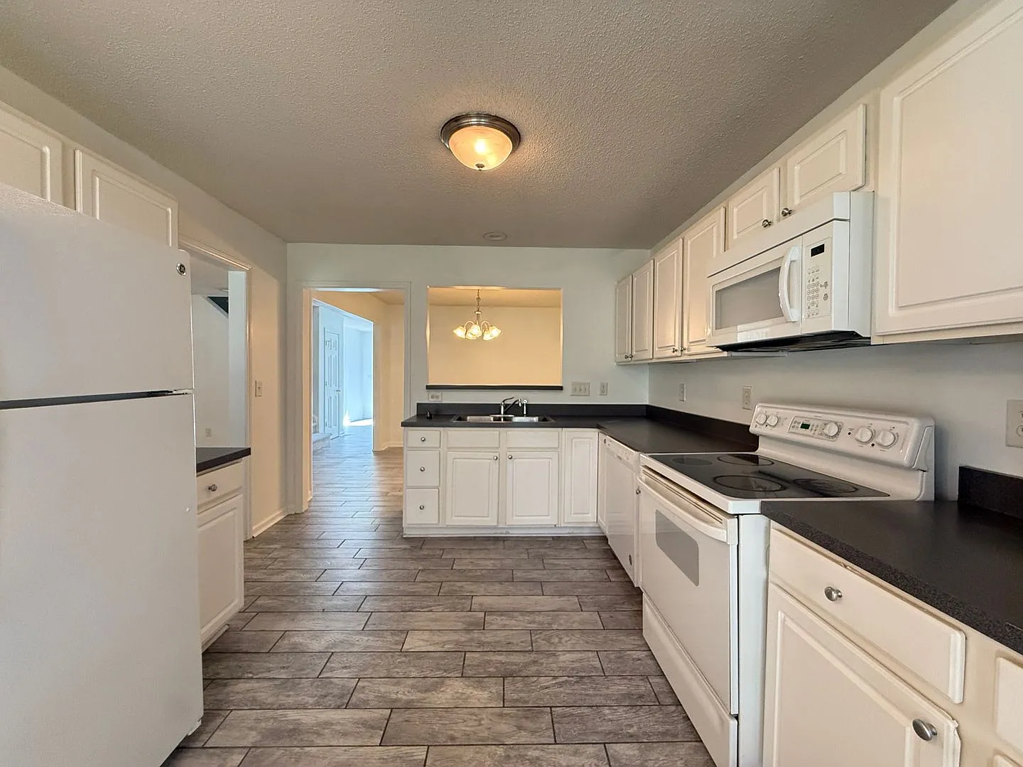 1148 Academic Drive — Photo 3