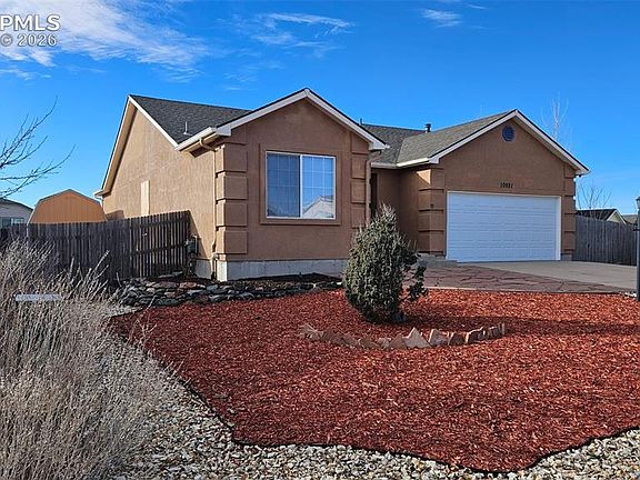 3rd image of 10921 Redington Dr