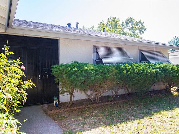 3rd image of 7961 Hanford Way